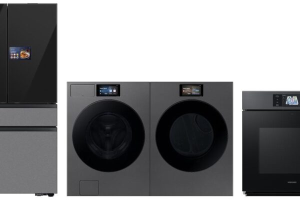 Layar AI Home 7 Disematkan pada Bespoke AI Laundry ComboTM
