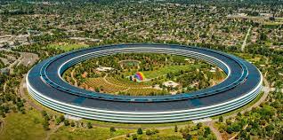 Jurus Apple Hadapi Kenaikan Tarif Impor Produk ke AS